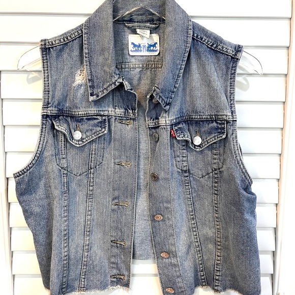 Levi's Jackets & Blazers - Levi’s Denim Raw Hem Vest